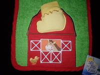 Barnyard Pullover Bib With Washcloth